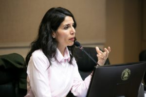 Senadora Gatica solicitó agilizar SAR Futrono y Consultorio Adosado de Especialidades de La Unión